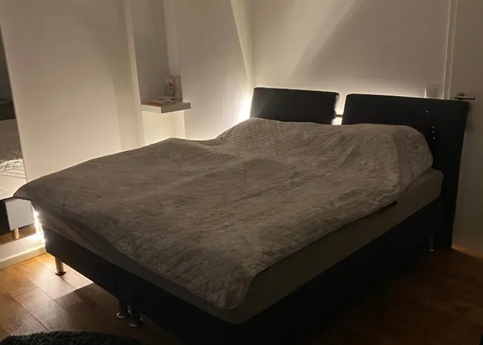 דירה Cozy And Peaceful Apartment, Located